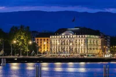 architecture of geneva at night - Hiking in California - Shaping the Future in Business - Leadership Skills in Digital Transformation - Executive Leadership in Change Management