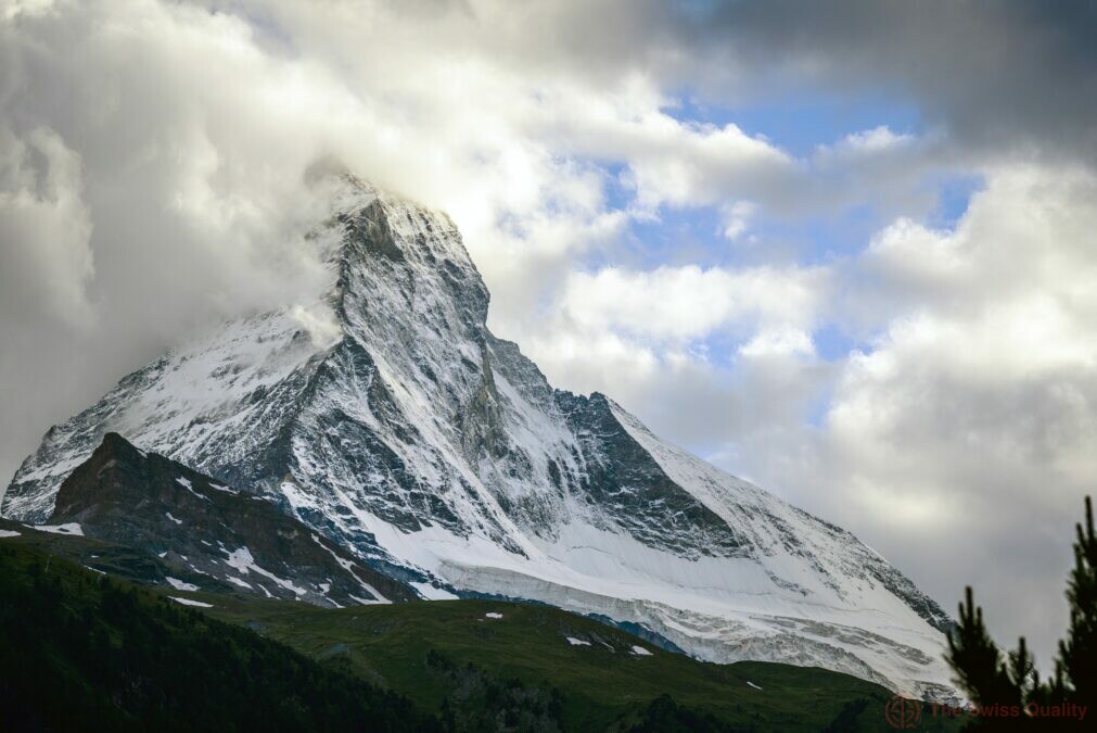 matterhorn mountain and cloudy sky zermatt switzerland