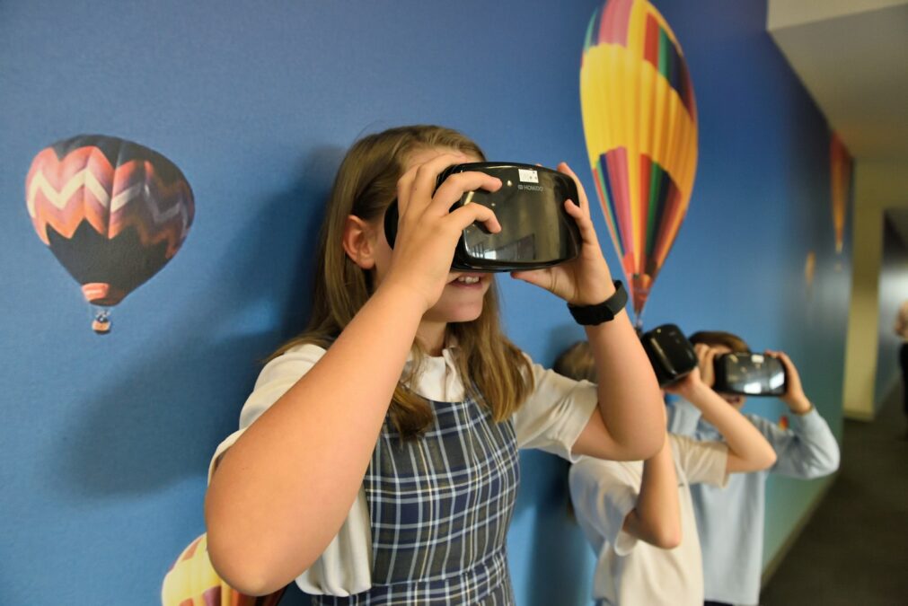 Virtual Reality in Education: Immersive Learning Experiences in Riyadh