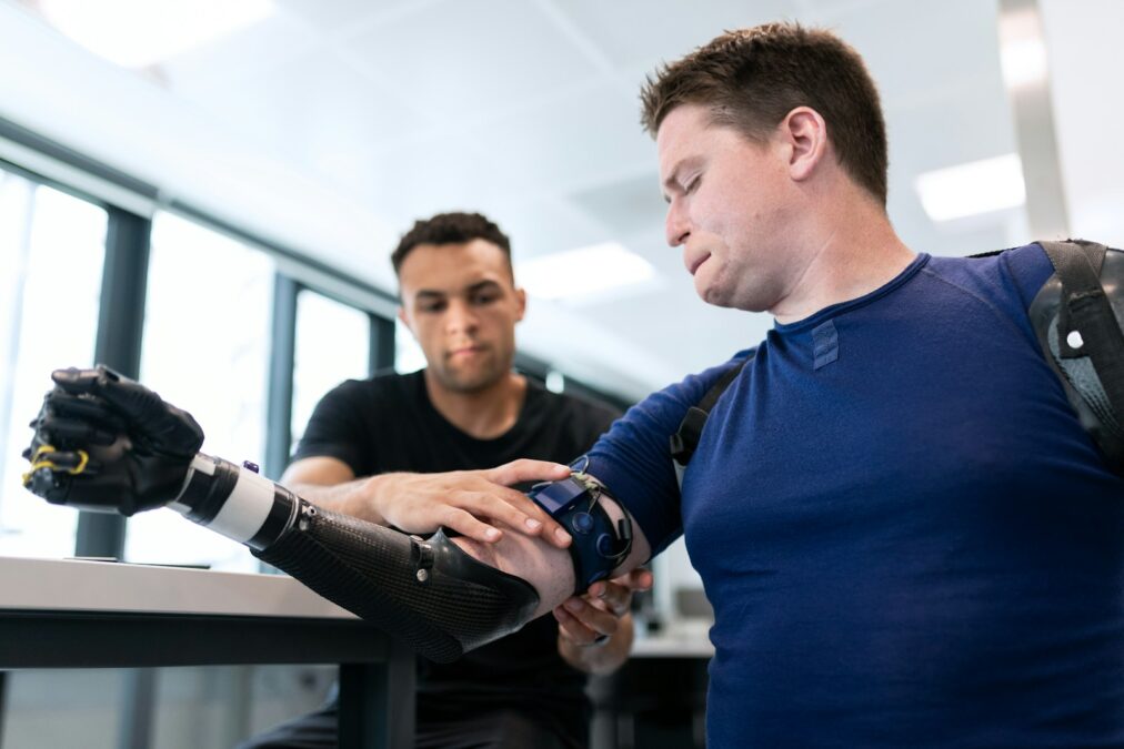 The Advancement of Robotics Enhances Prosthetic Limb Functionality