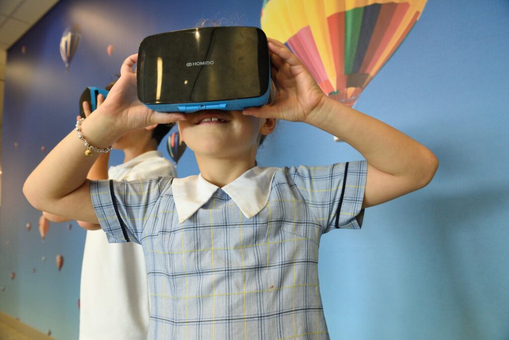 5G-Enabled Virtual Reality Learning: Transforming Education