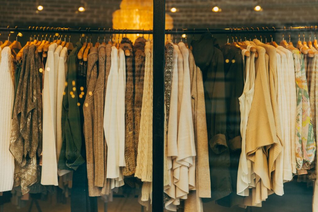  Leveraging AI in Fashion Retail for Enhanced Efficiency