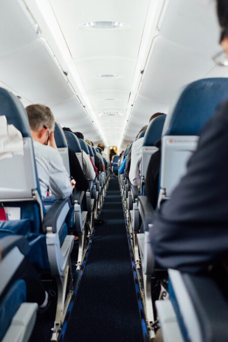 In-flight Entertainment Systems: Revolutionizing Passenger Experience