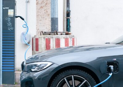 New Business Models for Electric Vehicles